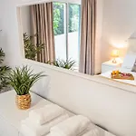 Pilar Hills Funchal, By Op * Funchal (Madeira)
